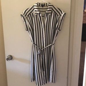 EXPRESS midi dress